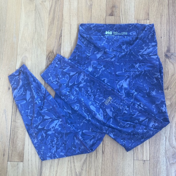 REI Leggings size medium - Picture 4 of 6